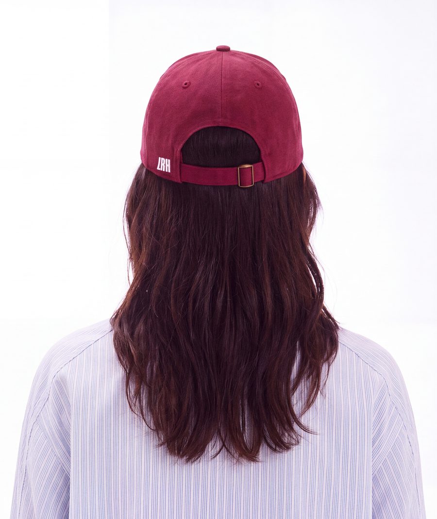 Running cap on model — back